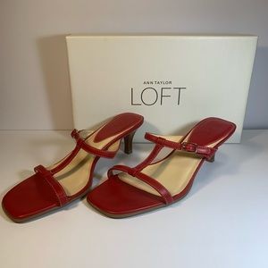 VINTAGE Loft Red Square-toed strappy Kitten heeled Slides